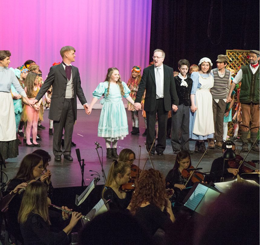 izzy park jNnR4ZnC7d0 unsplash 1