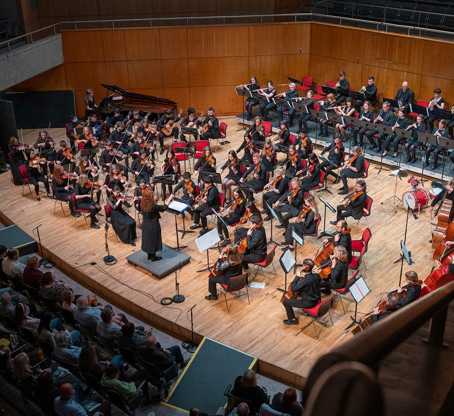 izzy park jNnR4ZnC7d0 unsplash 1